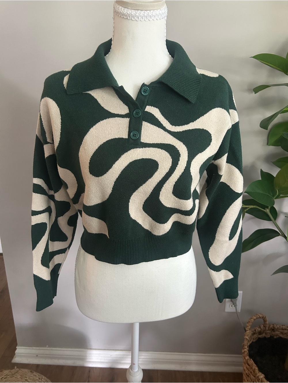 Cider Everyday Illusion Psychedelic Swirl Pullover Sweater